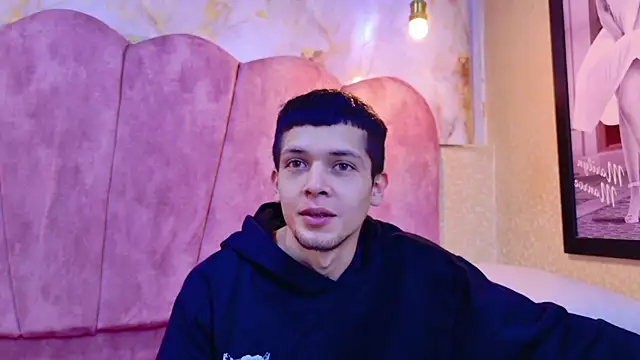 kendalltaylorr online show from 16, 12, 2025