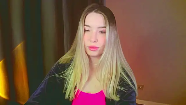 mia raspberrie online show from 11, 1, 2025