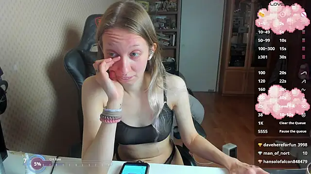 Snapshot of cutieMila chatting on 20, 10, 2025 cutieMila online show from 20, 10, 2025