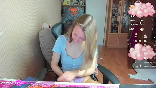 Snapshot of cutieMila chatting on 24, 11, 2025 cutieMila online show from 24, 11, 2025