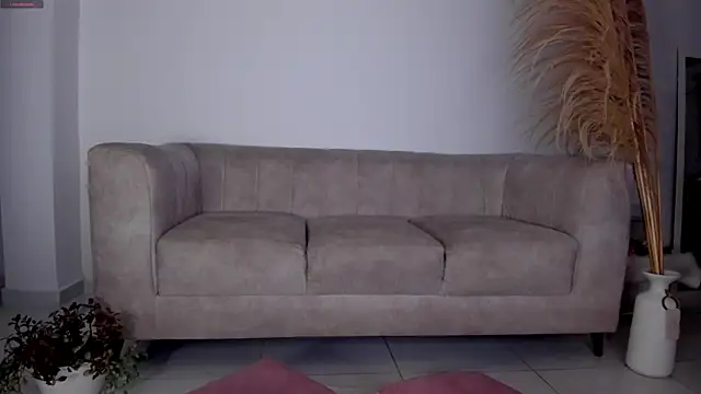 ElissaDominguez online show from 2, 7, 2026