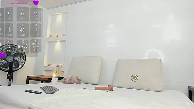 Snapshot of Dalia-Prada chatting on 4, 7, 2026 Dalia-Prada online show from 4, 7, 2026