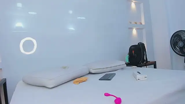 Dalia-Prada online show from 11, 4, 2026