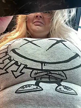 Teya moon  online show from 12, 3, 2026