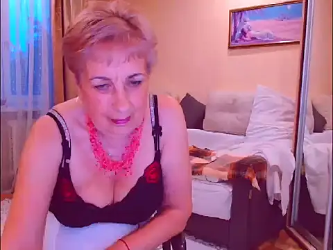 Victoria5643 online show from 19, 5, 2026