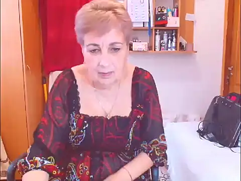 Victoria5643 online show from 20, 12, 2025