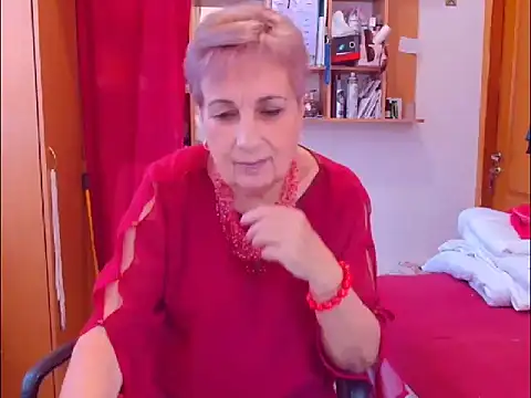 Victoria5643 online show from 9, 11, 2025