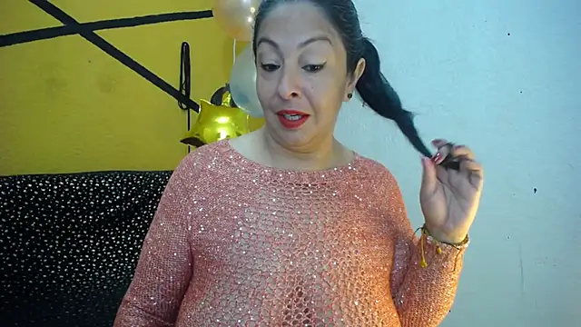 Snapshot of Catalina_JH chatting on 6, 1, 2025 Catalina JH online show from 6, 1, 2025