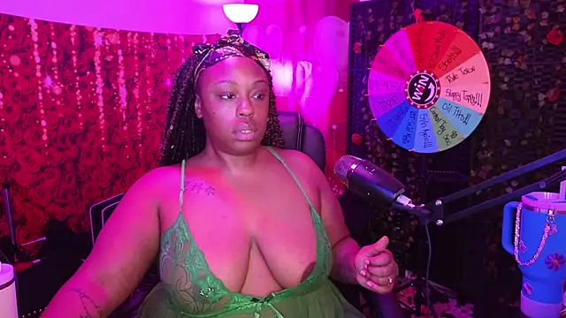 Snapshot of cheriserozequeen chatting on 28, 5, 2026 cheriserozequeen online show from 28, 5, 2026