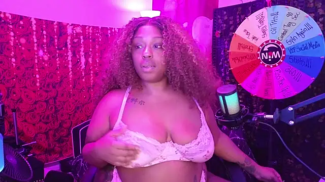 Snapshot of cheriserozequeen chatting on 23, 6, 2026 cheriserozequeen online show from 23, 6, 2026