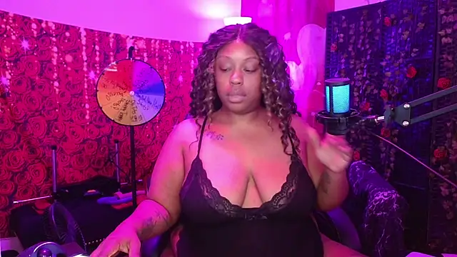 Snapshot of cheriserozequeen chatting on 16, 4, 2026 cheriserozequeen online show from 16, 4, 2026