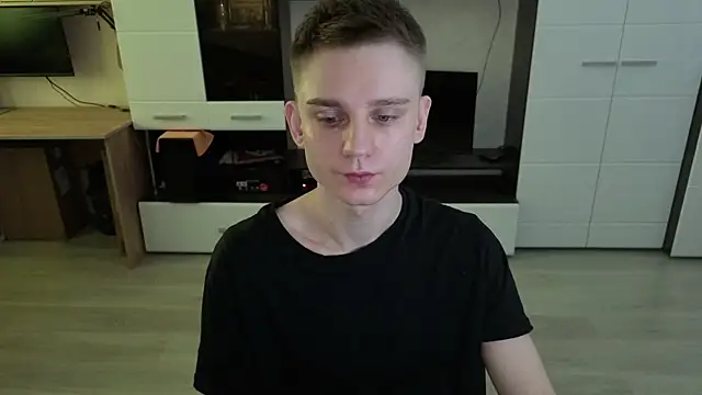 angryzan online show from 15, 4, 2026