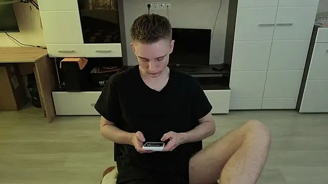 angryzan online show from 17, 4, 2026