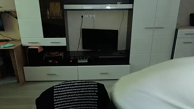 angryzan online show from 2, 3, 2026