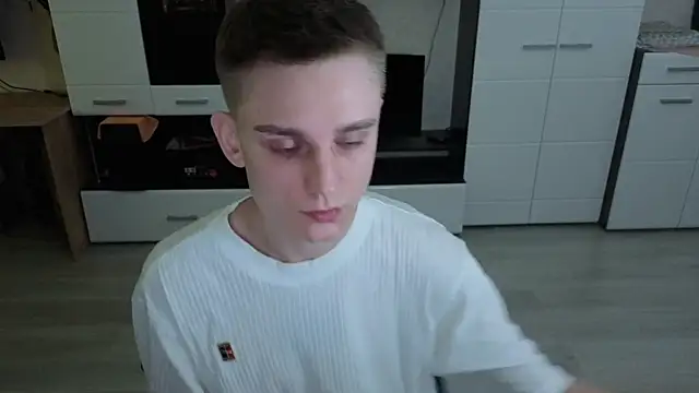 angryzan online show from 21, 4, 2026