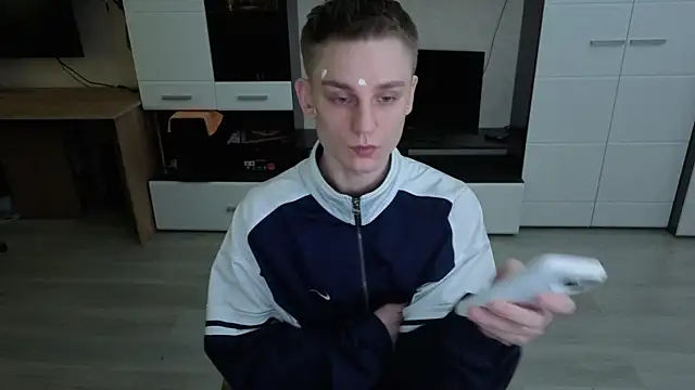 angryzan online show from 24, 4, 2026