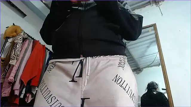 hairy pussywet online show from 13, 1, 2026