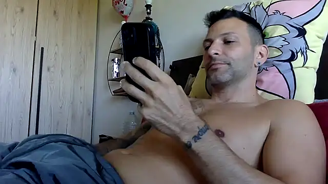 Snapshot of goroasroma90 chatting on 24, 4, 2026 goroasroma90 online show from 24, 4, 2026