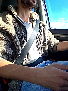 Snapshot of Zeefy chatting on 8, 10, 2025 Zeefy online show from 8, 10, 2025