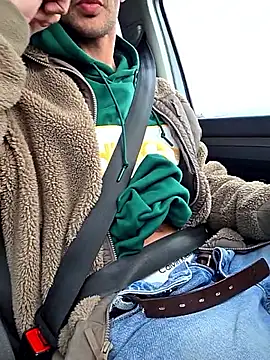 Snapshot of Zeefy chatting on 6, 11, 2025 Zeefy online show from 6, 11, 2025