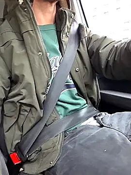 Snapshot of Zeefy chatting on 21, 10, 2025 Zeefy online show from 21, 10, 2025