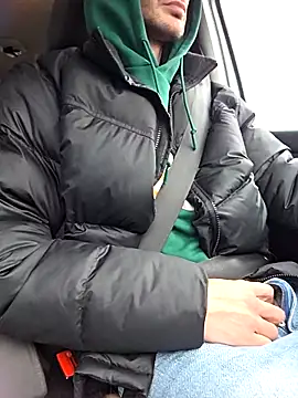 Snapshot of Zeefy chatting on 8, 11, 2025 Zeefy online show from 8, 11, 2025