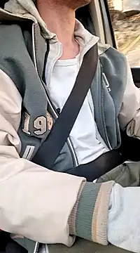 Snapshot of Zeefy chatting on 8, 3, 2025 Zeefy online show from 8, 3, 2025