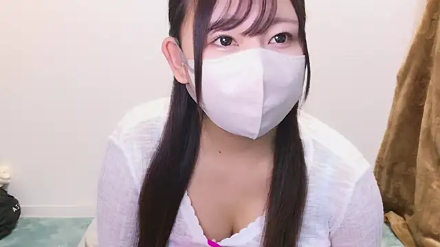 Snapshot of YUTSU_KI chatting on 28, 12, 2024 YUTSU KI online show from 28, 12, 2024