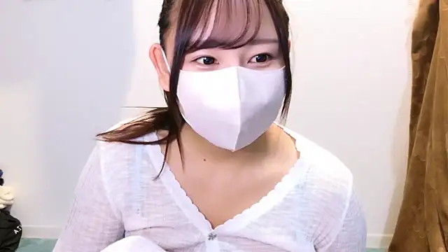 Snapshot of YUTSU_KI chatting on 8, 1, 2025 YUTSU KI online show from 8, 1, 2025