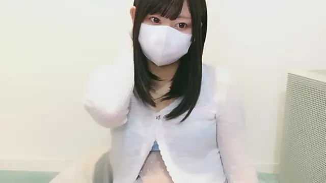 Snapshot of YUTSU_KI chatting on 11, 10, 2025 YUTSU KI online show from 11, 10, 2025