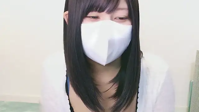 Snapshot of YUTSU_KI chatting on 13, 10, 2025 YUTSU KI online show from 13, 10, 2025