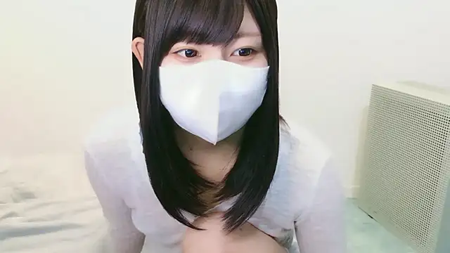 Snapshot of YUTSU_KI chatting on 3, 10, 2025 YUTSU KI online show from 3, 10, 2025