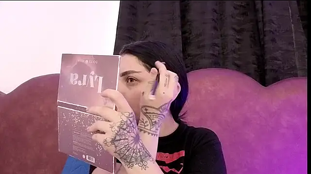 sophy rock online show from 18, 4, 2026