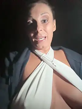 therealbeverlycious online show from 13, 2, 2026