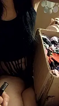 whitetrashdirtyslut online show from 17, 12, 2025