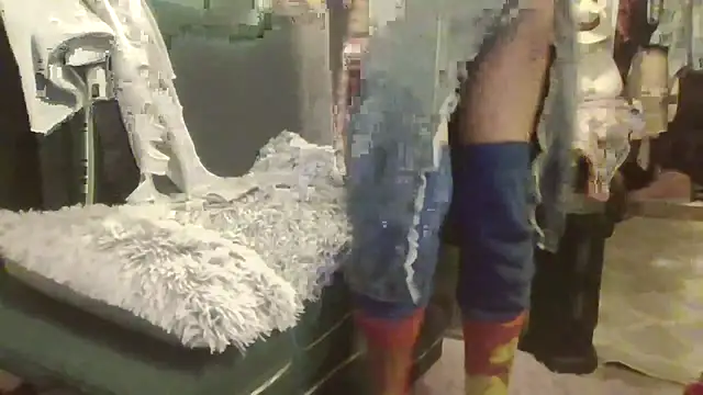 whitetrashdirtyslut online show from 13, 12, 2025