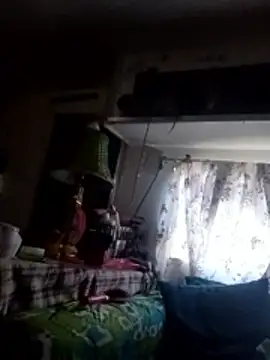 whitetrashdirtyslut online show from 22, 3, 2026