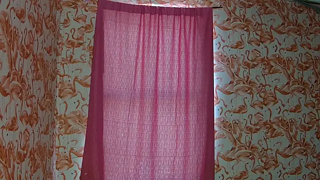 strawberrysmoothie online show from 13, 3, 2026