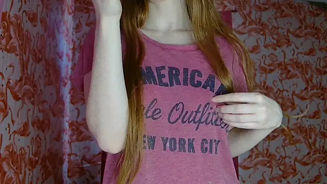 strawberrysmoothie online show from 21, 4, 2026