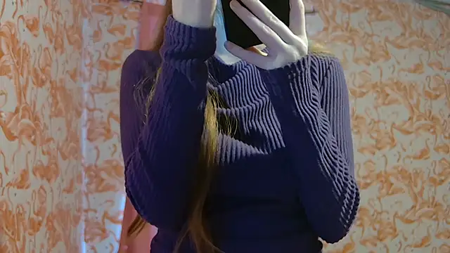 strawberrysmoothie online show from 12, 3, 2026