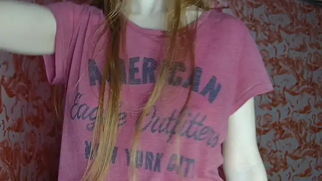 strawberrysmoothie online show from 5, 4, 2026