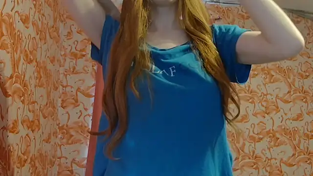 strawberrysmoothie online show from 12, 10, 2025