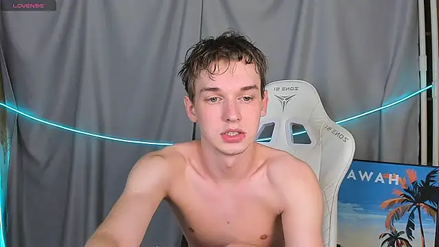 Snapshot of 4ever_dude chatting on 2, 11, 2025 4ever dude online show from 2, 11, 2025