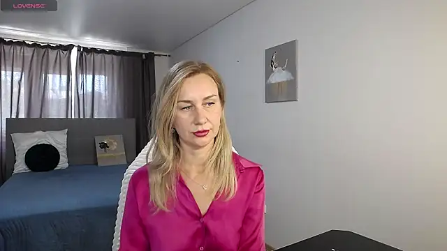 Vanessa Nowak online show from 12, 7, 2026