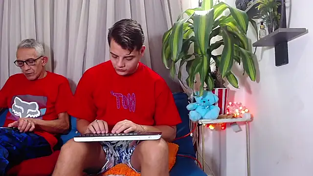 Leon hot X online show from 26, 2, 2026