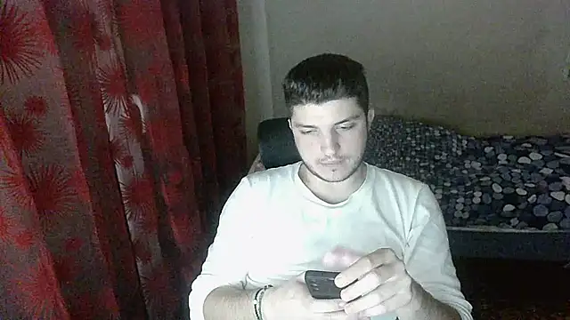 Snapshot of BoiWhore chatting on 17, 12, 2024 BoiWhore online show from 17, 12, 2024