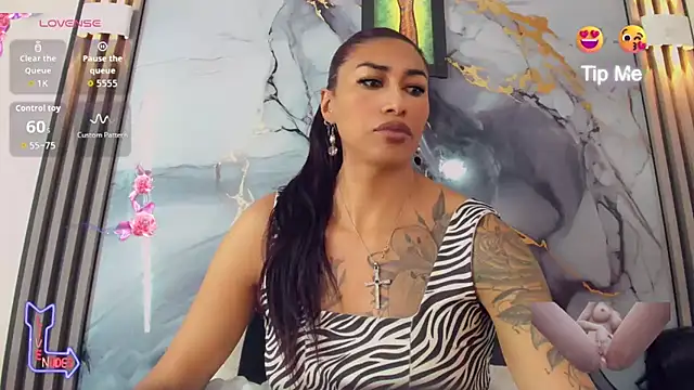 Snapshot of khiara_moretti chatting on 5, 5, 2026 khiara moretti online show from 5, 5, 2026