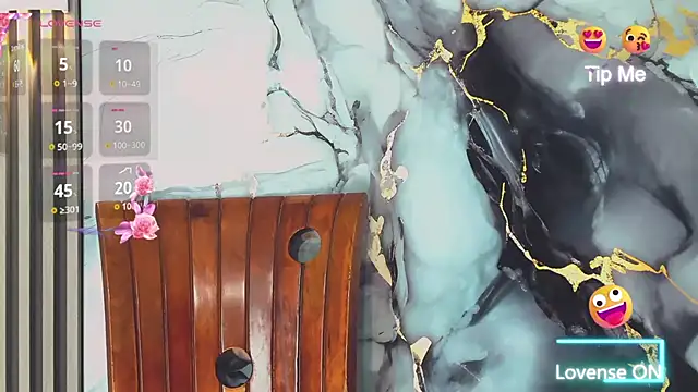 khiara moretti online show from 16, 2, 2026