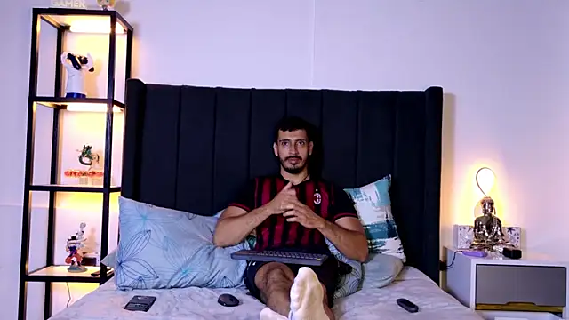 muscle ares online show from 5, 1, 2026