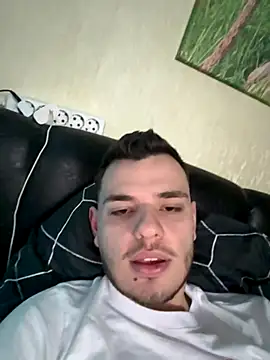 Snapshot of oscar_sweet22 chatting on 11, 10, 2025 oscar sweet22 online show from 11, 10, 2025